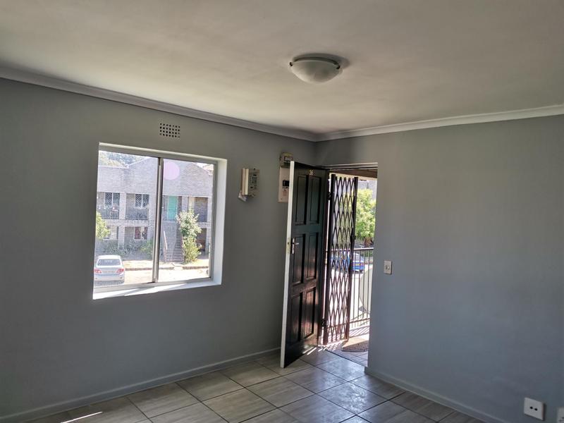 To Let 2 Bedroom Property for Rent in Paarl Western Cape